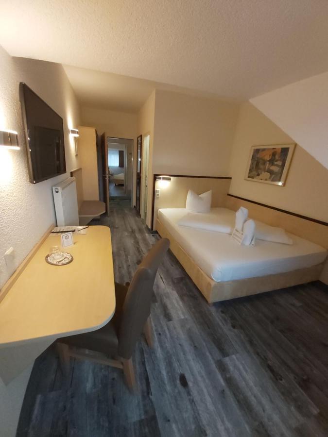 Hotel Montana Limburg リンブルク・アン・デア・ラーン エクステリア 写真